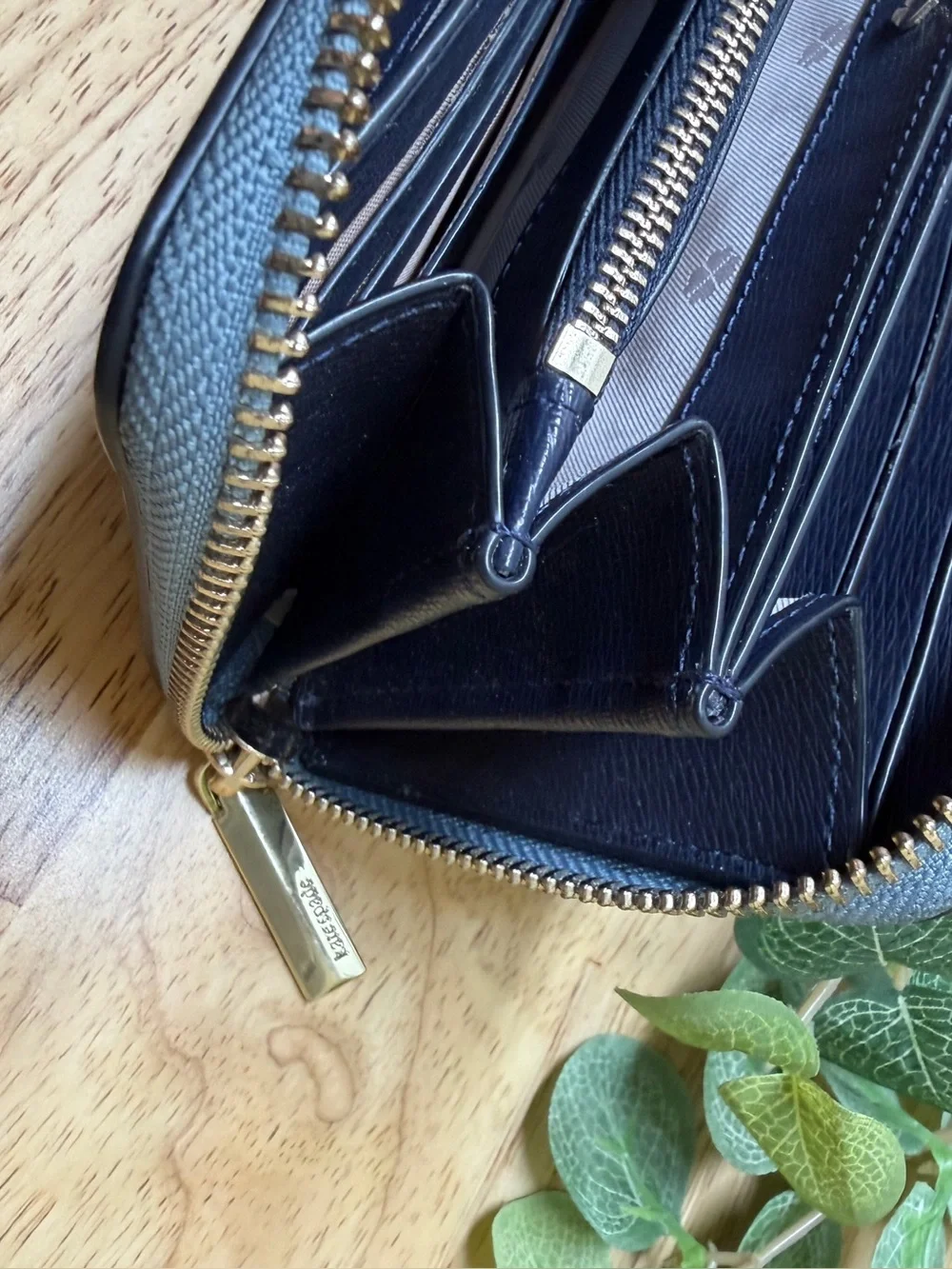 Katr Spade Zip Around Wallet